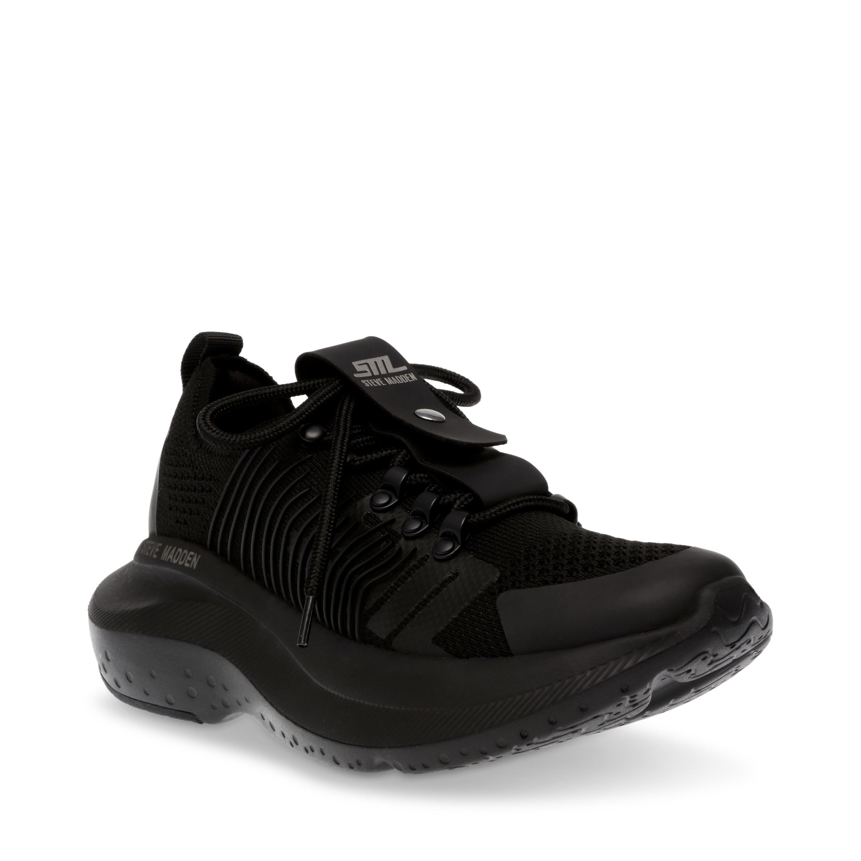 Elevate 1 Sneaker Black/Black- Hover Image