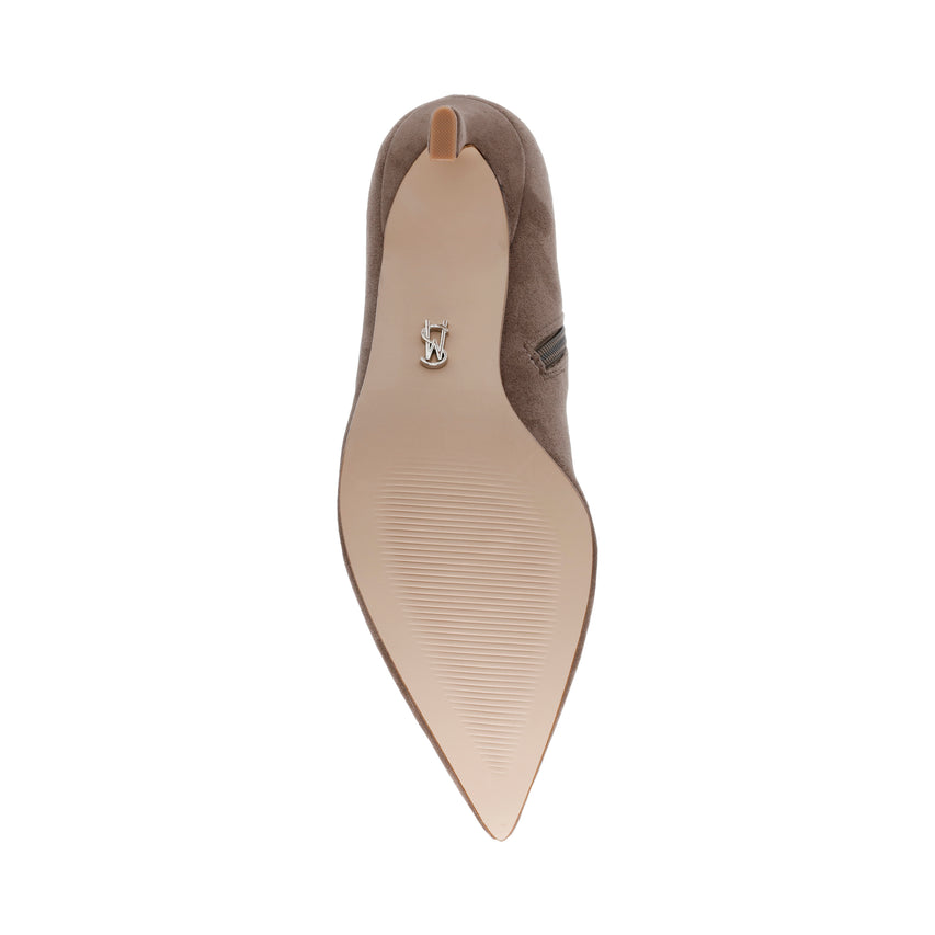 Leisured Taupe Fab