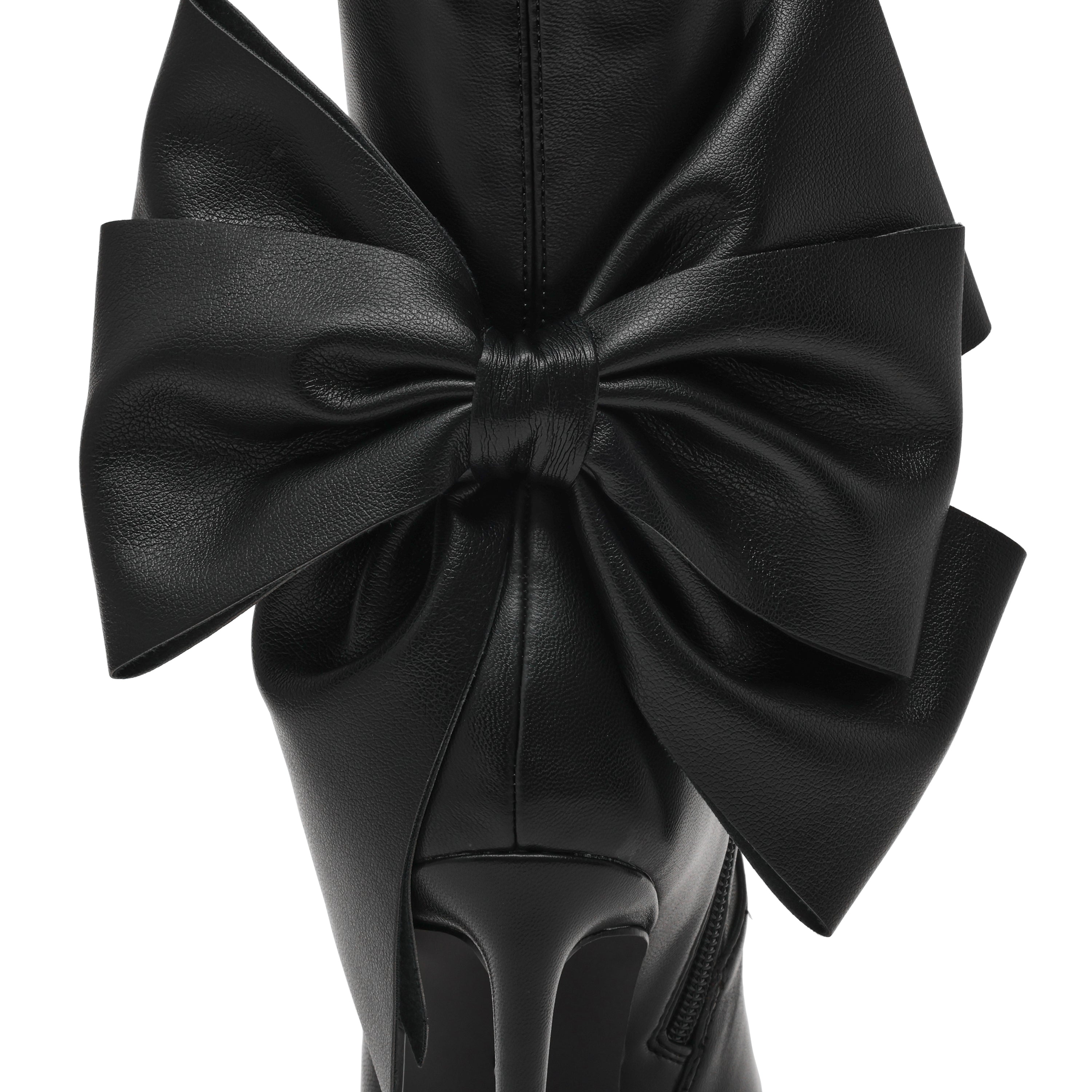 Show-Off Black