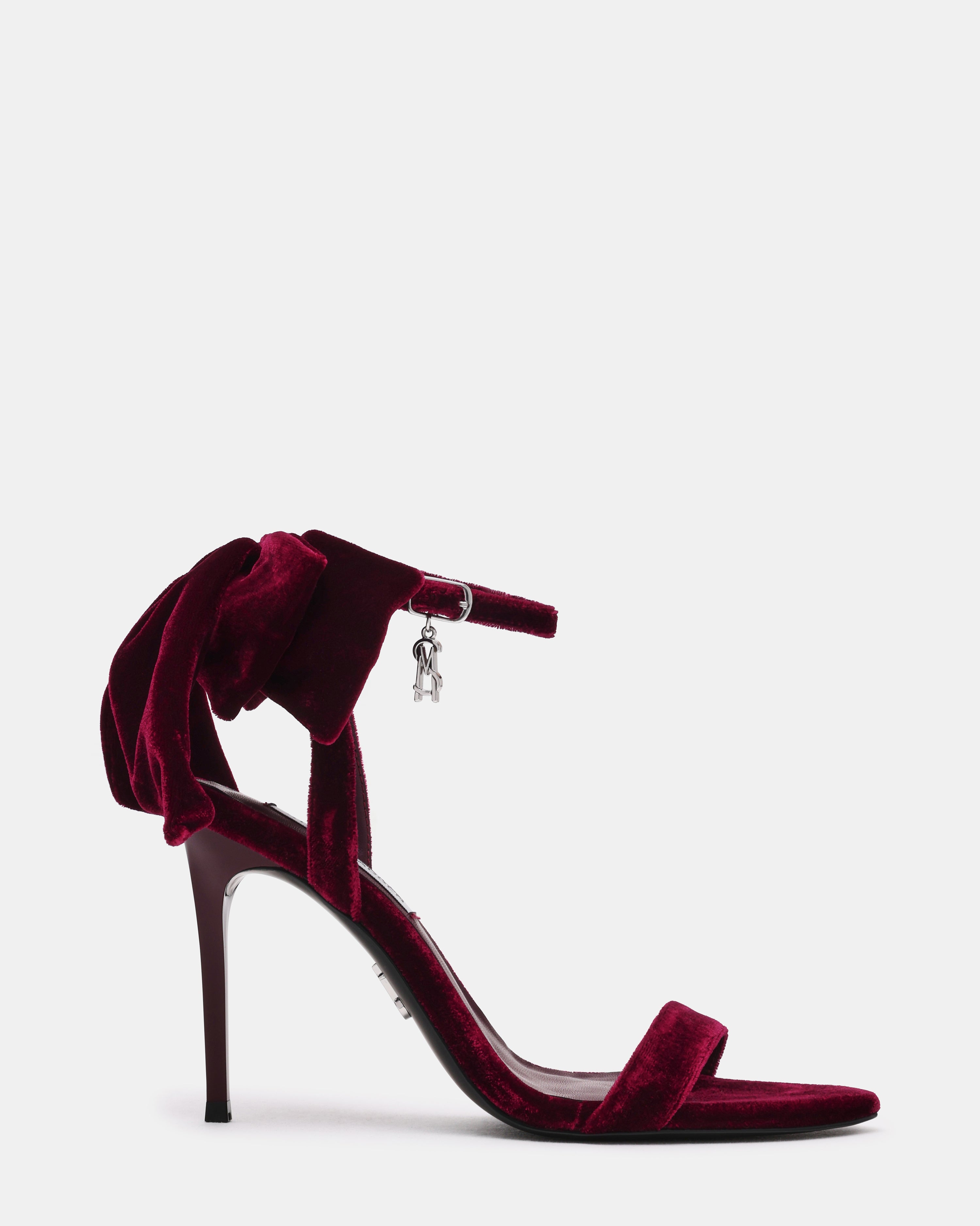 Nivia Burgundy Velvet