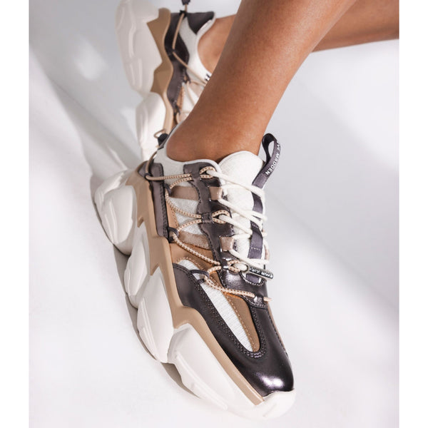 Spectator Sneaker White/Silver Blush