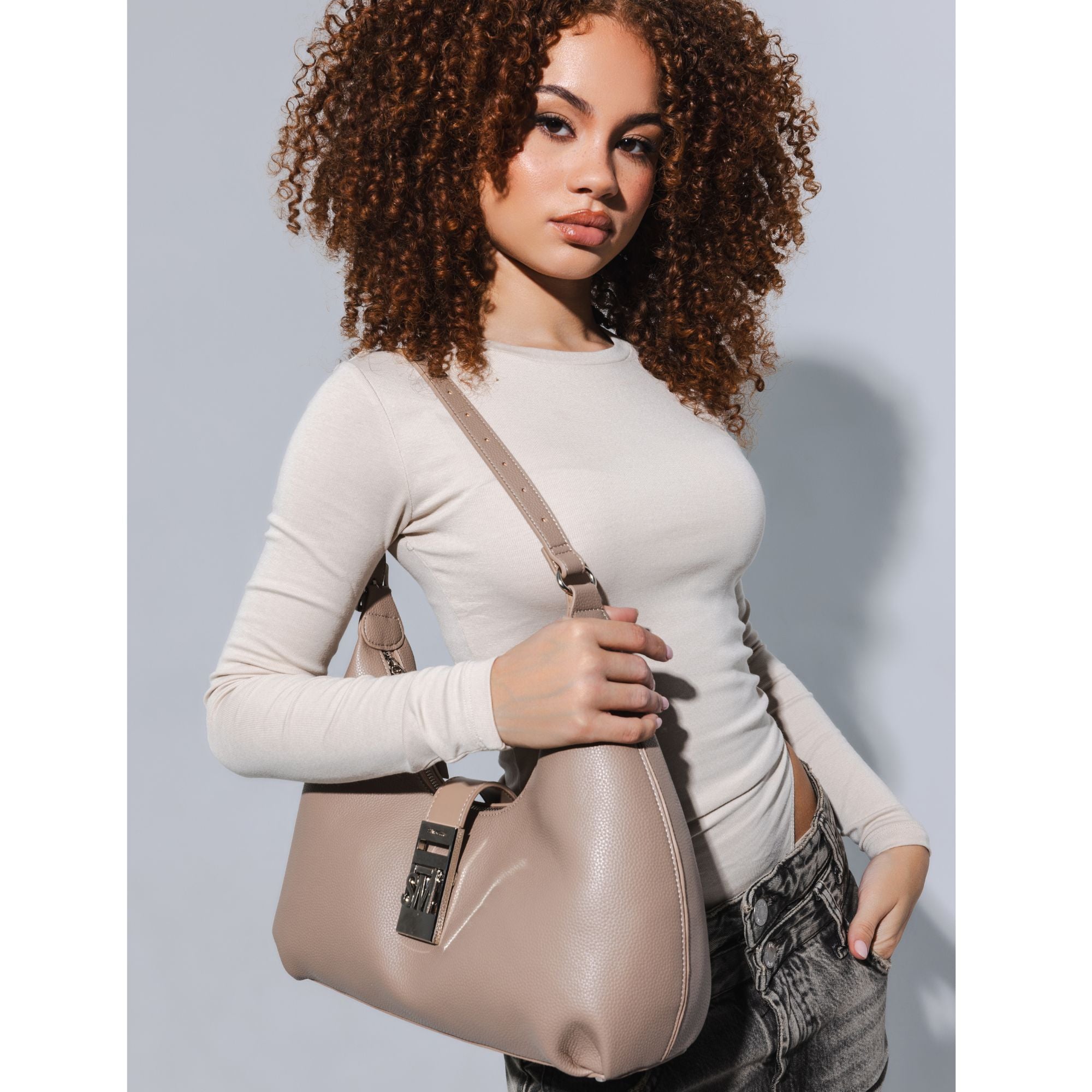 Bovie Shoulder bag Taupe- Hover Image