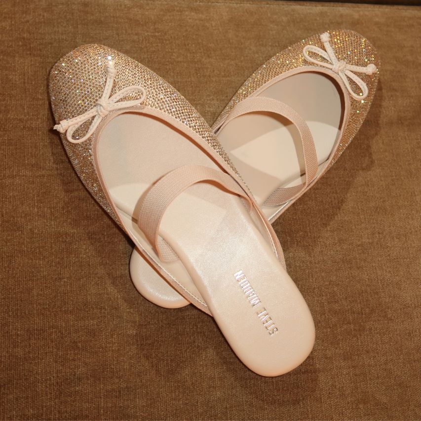 Cutesy-R Rhinestone
