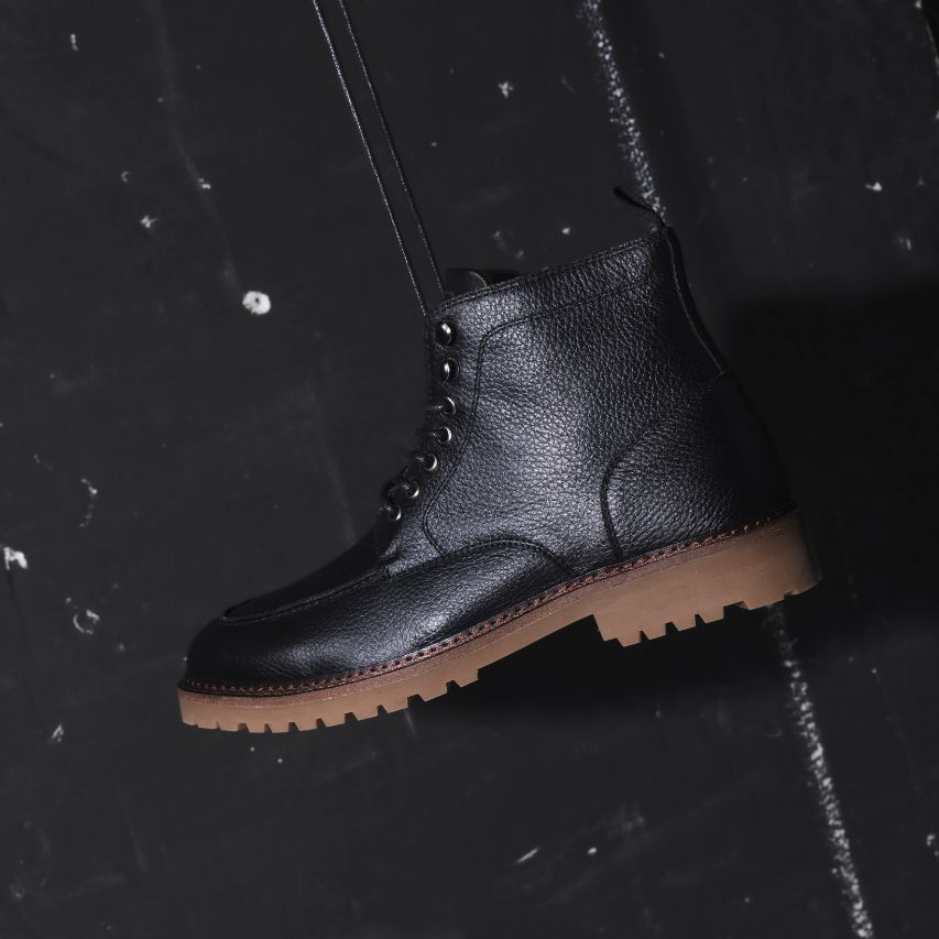Patroane Black Leather