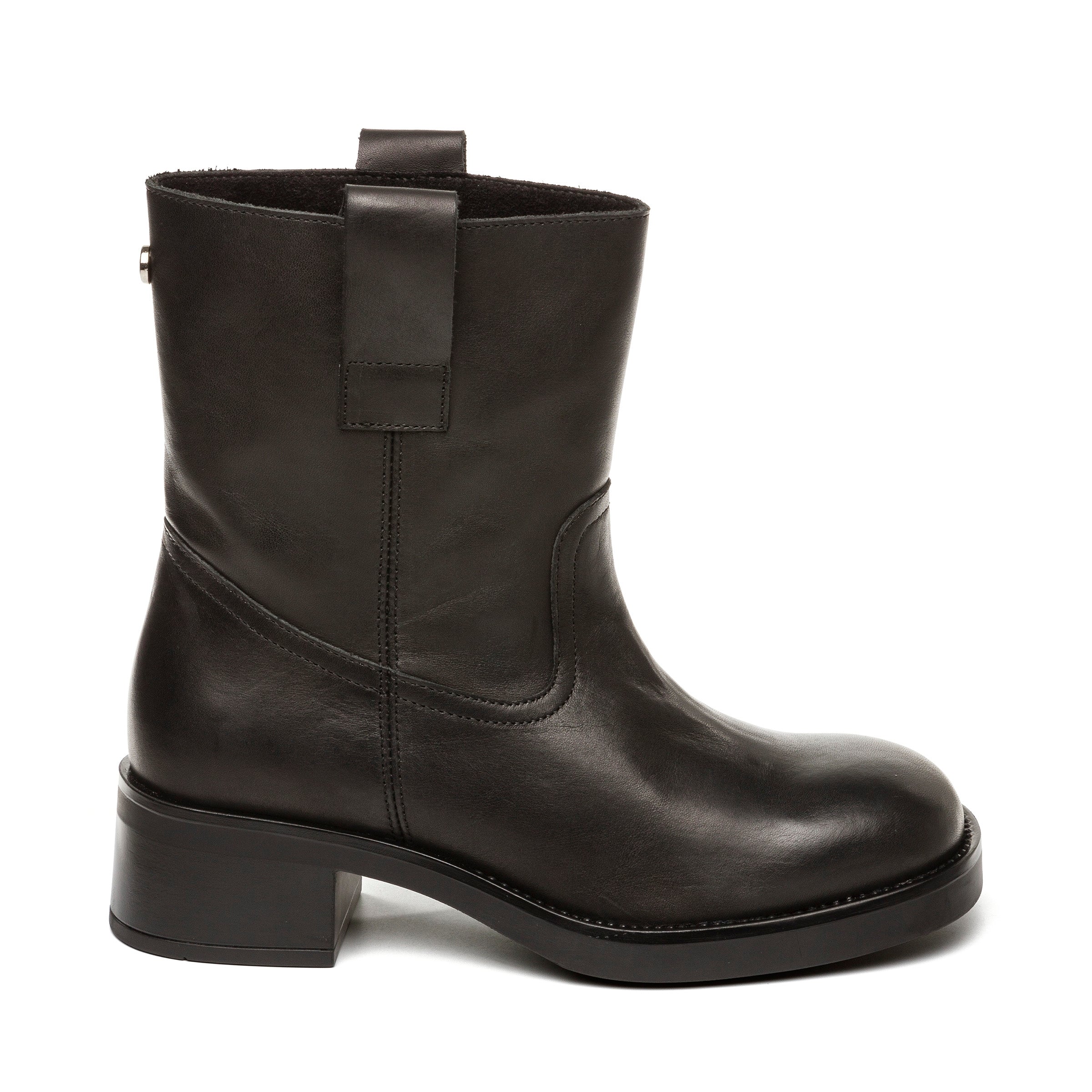 Blossom Black Leather