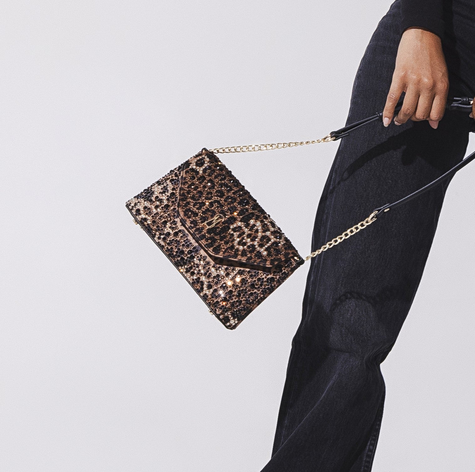 Bretros Crossbody bag Leopard- Hover Image