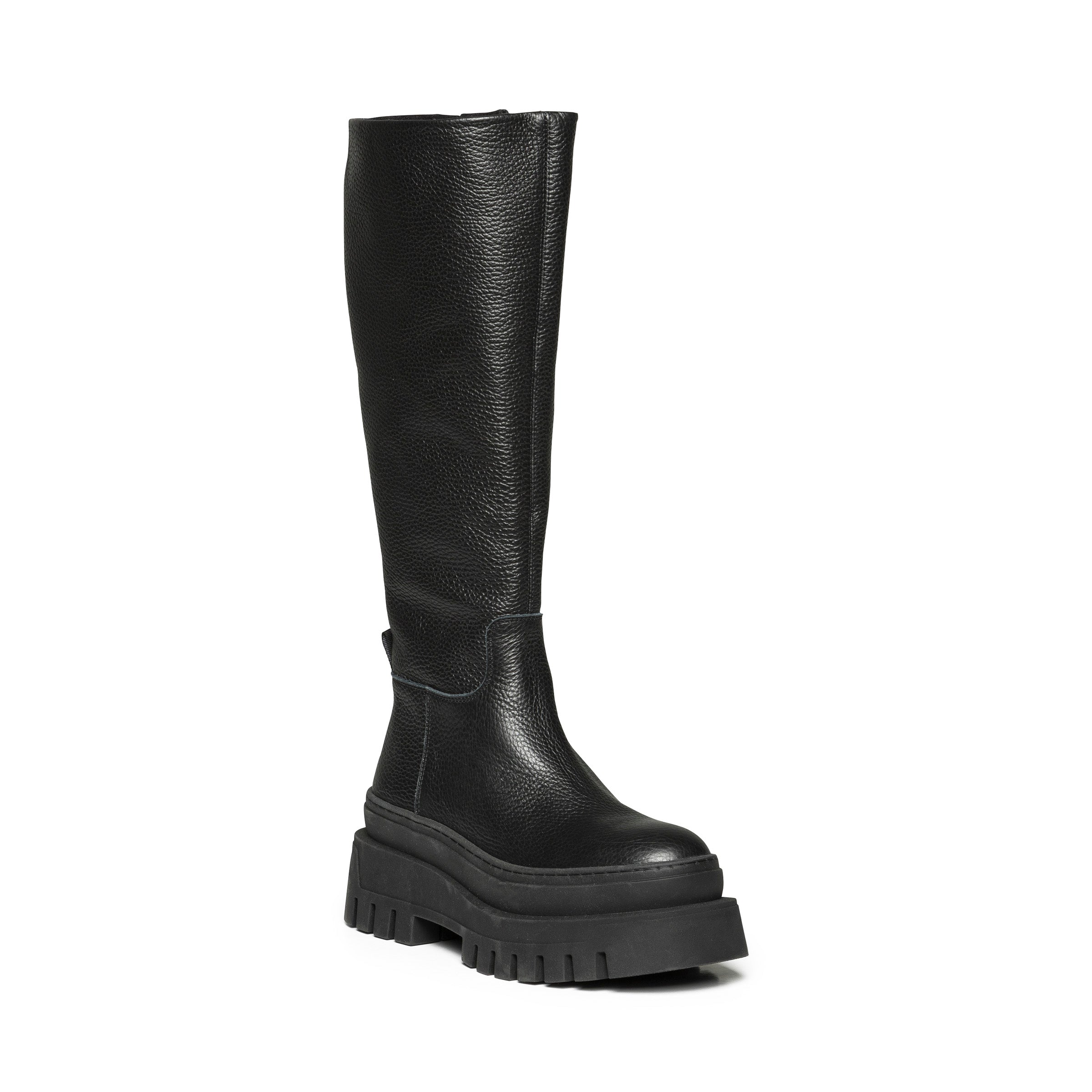 Chipp Boot Black Leather- Hover Image