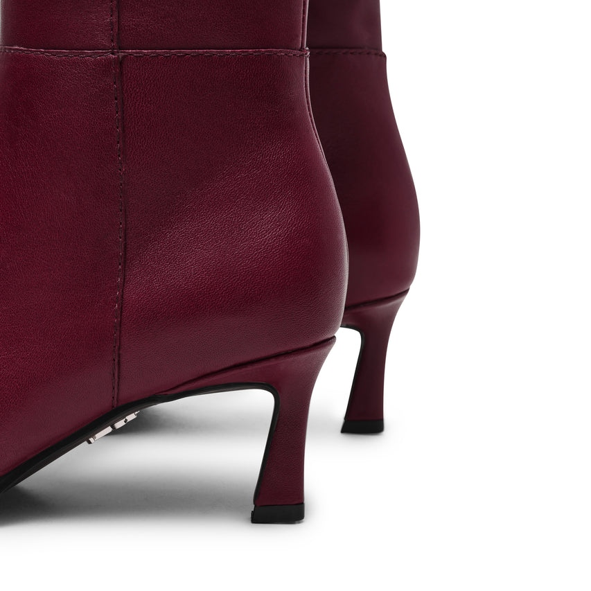 Lucid Burgundy